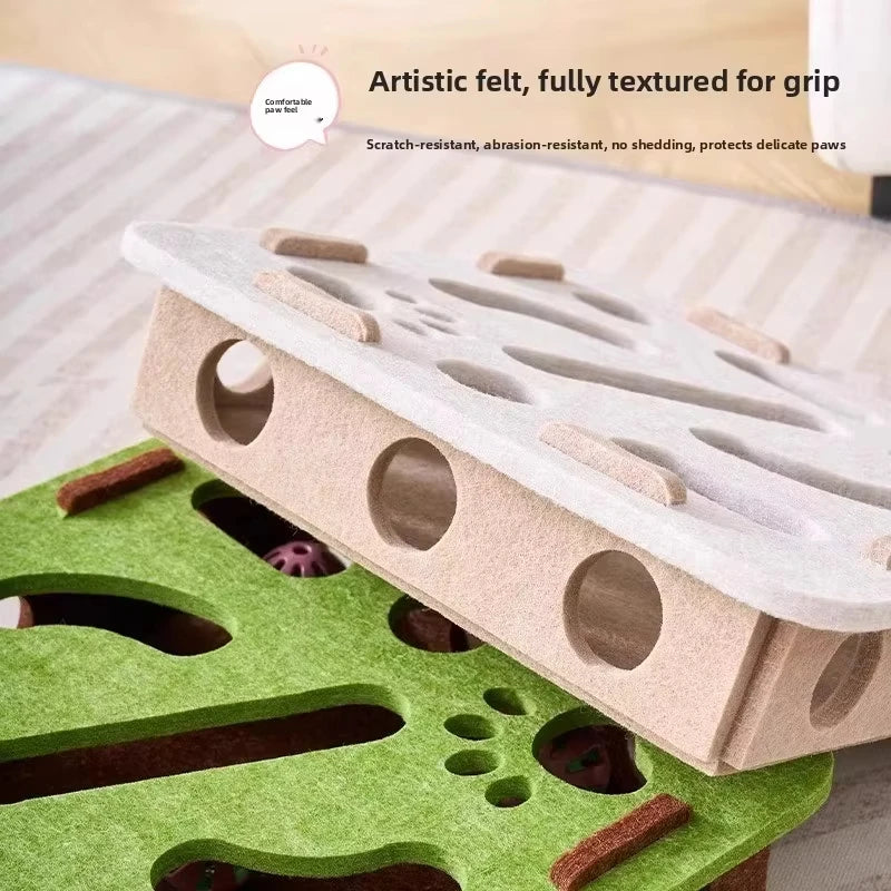 Jucărie puzzle pentru pisici – Cutie din pâslă cu bilă, pentru exercițiu, joacă și stimularea instinctului de vânătoare.