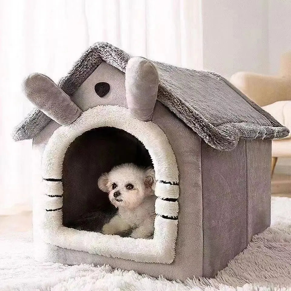 „Pat pentru animale de companie în stil căsuță, pentru câini mici și pisici.”